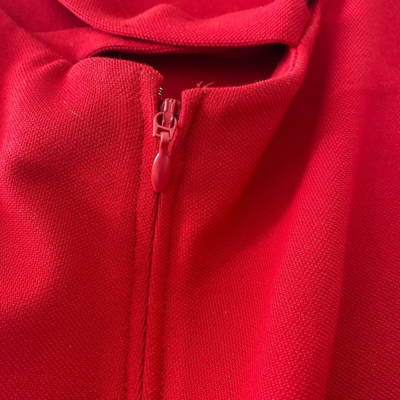 Gorgeous Dsquared red midi dress. - Picture 7 of 7